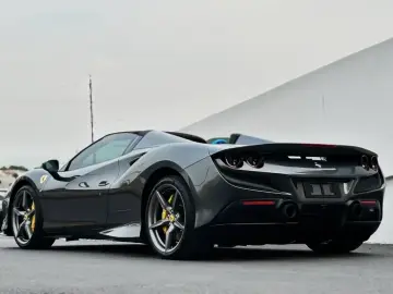 2020 Ferrari F8 с пробегом 5 000 км