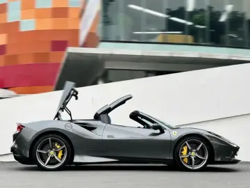 2020 Ferrari F8 с пробегом 5 000 км