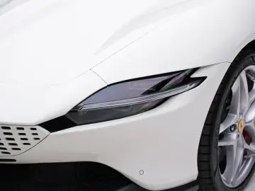 2020 Ferrari Roma с пробегом 15 000 км