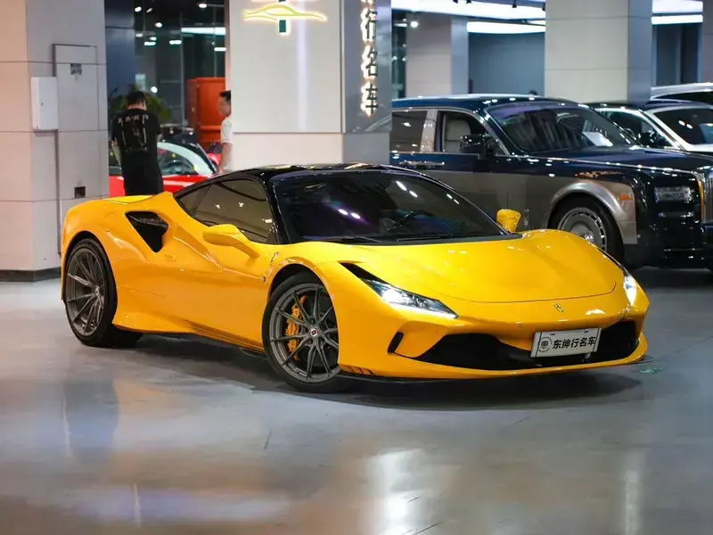 2019 Ferrari F8 с пробегом 12 000 км