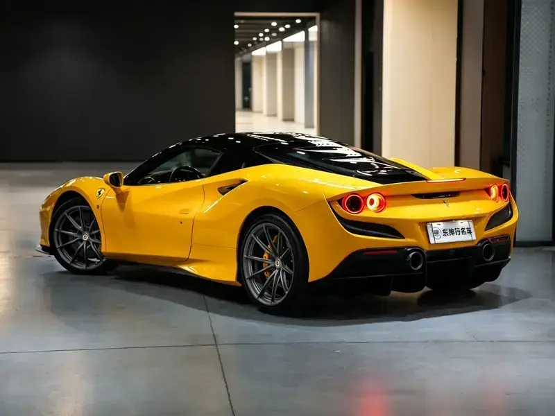 2019 Ferrari F8 с пробегом 12 000 км
