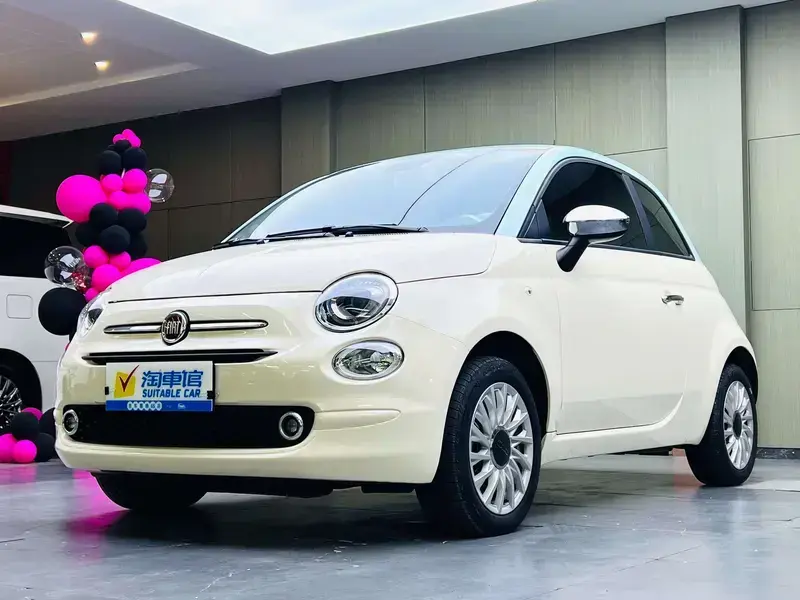 2023 Fiat 500 с пробегом 700 км