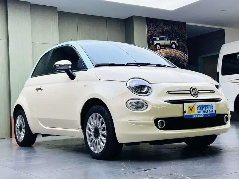 2023 Fiat 500 с пробегом 700 км
