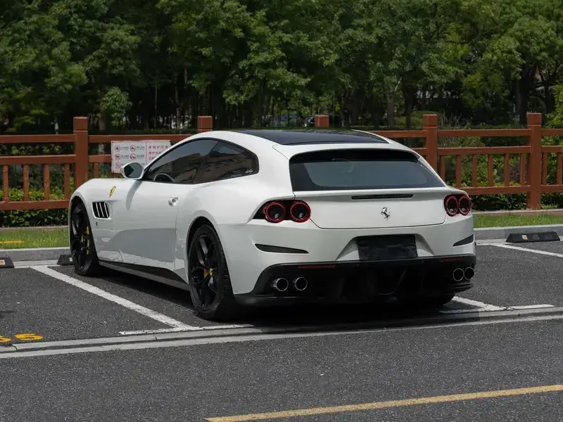 2017 Ferrari GTC4Lusso с пробегом 22 000 км