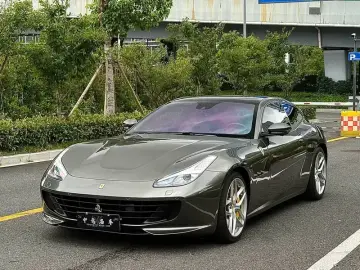 Ferrari GTC4Lusso
