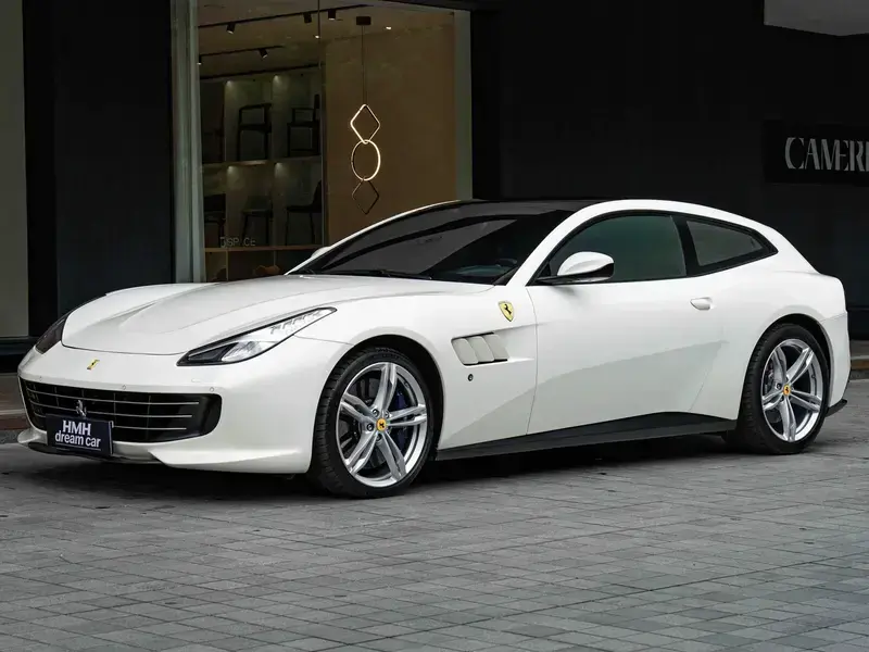2016 Ferrari GTC4Lusso с пробегом 22 000 км