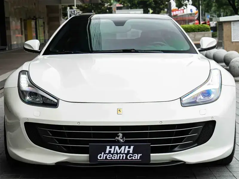 2016 Ferrari GTC4Lusso с пробегом 22 000 км