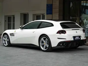 2016 Ferrari GTC4Lusso с пробегом 22 000 км