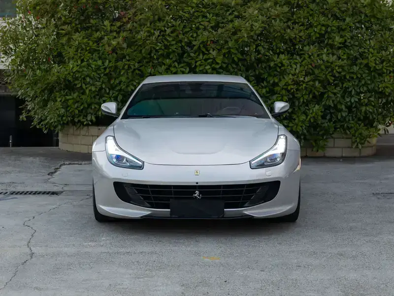 2017 Ferrari GTC4Lusso с пробегом 24 000 км