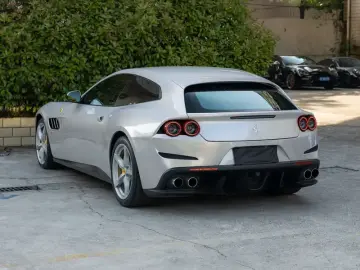 2017 Ferrari GTC4Lusso с пробегом 24 000 км