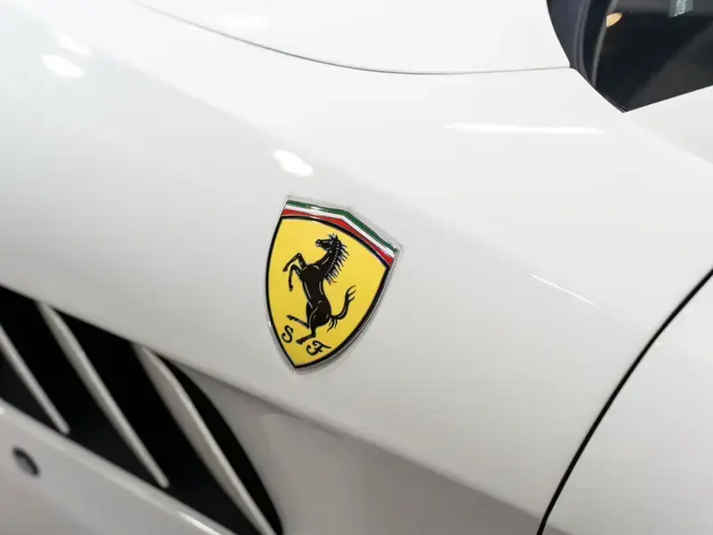 2017 Ferrari GTC4Lusso с пробегом 19 000 км