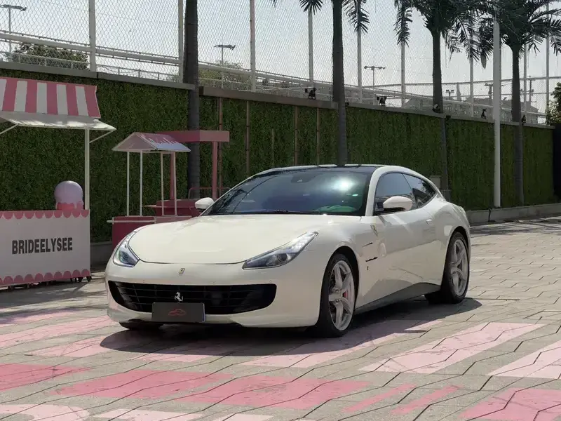 2017 Ferrari GTC4Lusso с пробегом 19 900 км