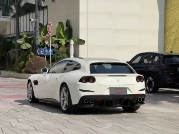2017 Ferrari GTC4Lusso с пробегом 19 900 км