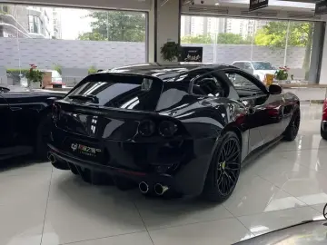 2017 Ferrari GTC4Lusso с пробегом 26 000 км