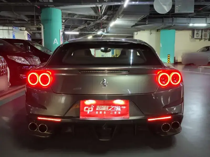 2016 Ferrari GTC4Lusso с пробегом 5 300 км