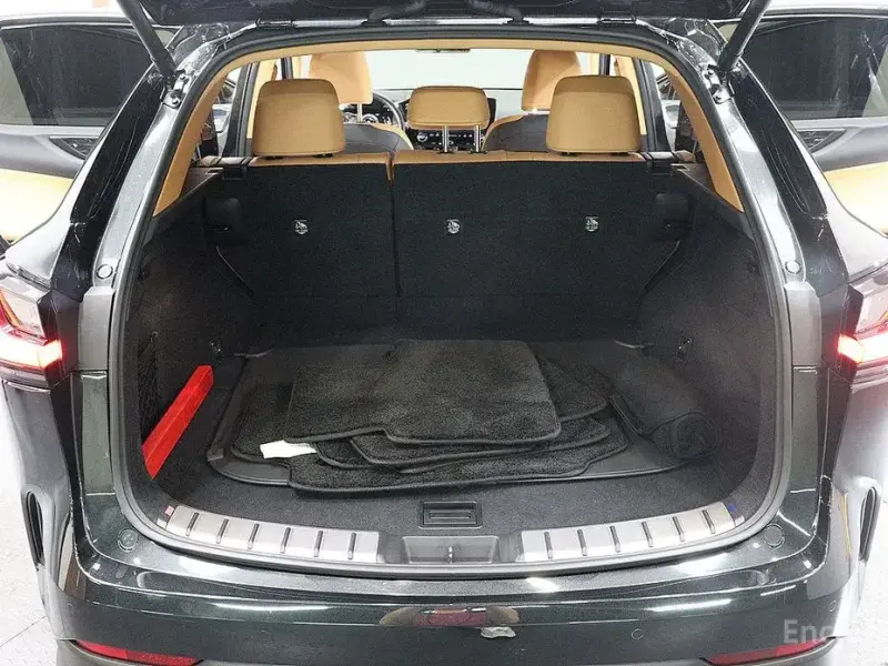 2025 Lexus NX с пробегом 28 062 км