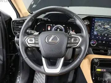 2025 Lexus NX с пробегом 28 062 км