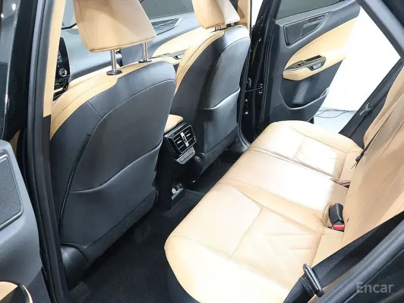 2025 Lexus NX с пробегом 28 062 км
