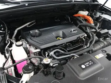 2025 Lexus NX с пробегом 28 062 км