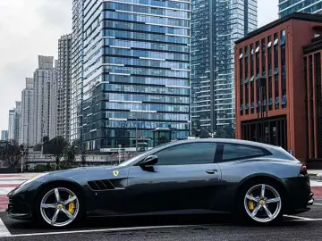 2017 Ferrari GTC4Lusso с пробегом 16 000 км