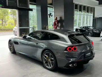 2017 Ferrari GTC4Lusso с пробегом 31 000 км