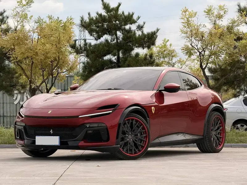 2023 Ferrari Purosangue с пробегом 16 000 км