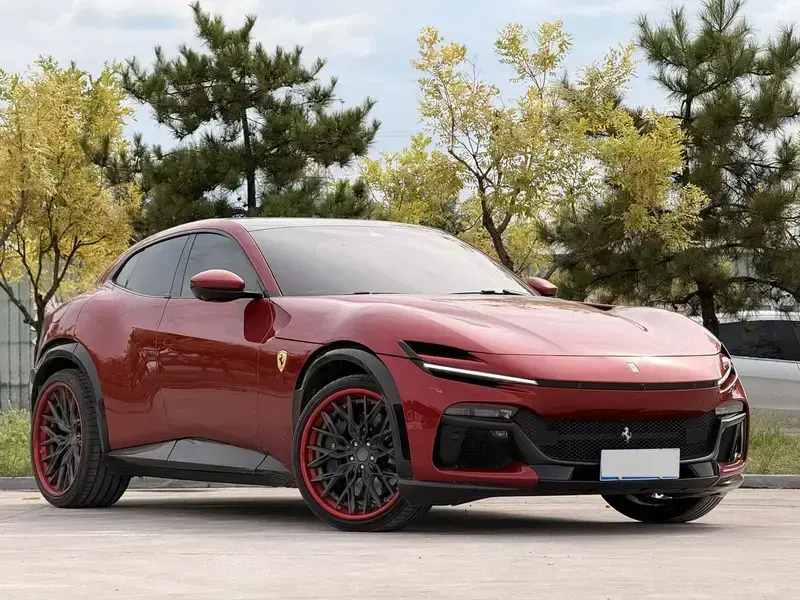 2023 Ferrari Purosangue с пробегом 16 000 км