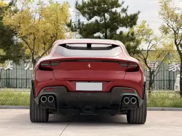2023 Ferrari Purosangue с пробегом 16 000 км