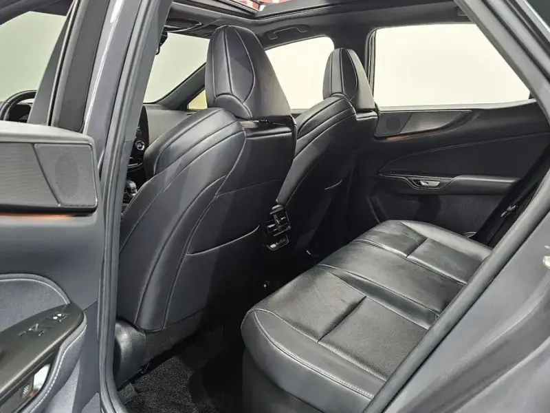 2024 Lexus NX с пробегом 37 141 км