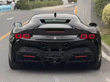 2019 Ferrari SF90 с пробегом 10 700 км