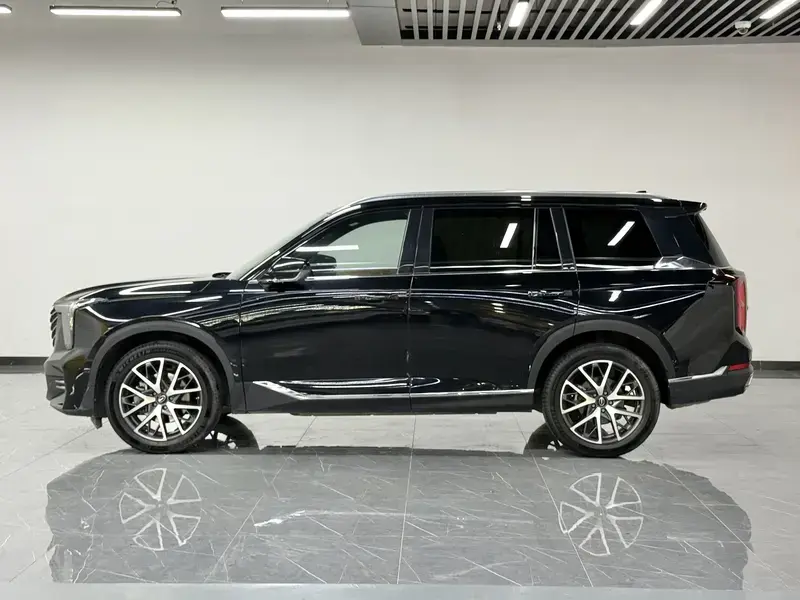 2022 GAC Trumpchi GS8 с пробегом 36 800 км