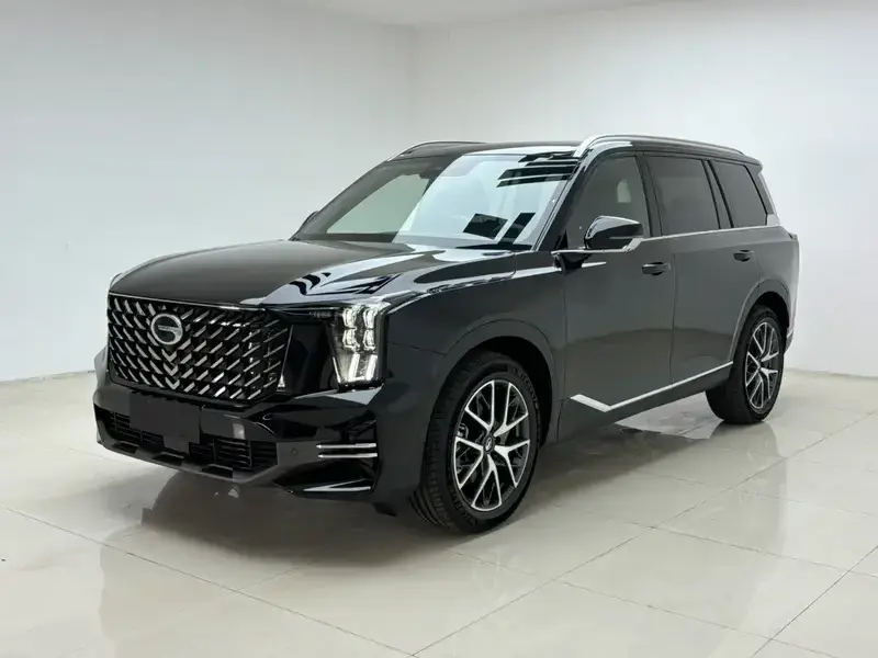 2025 GAC Trumpchi GS8 с пробегом 200 км
