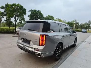 2022 GAC Trumpchi GS8 с пробегом 90 800 км