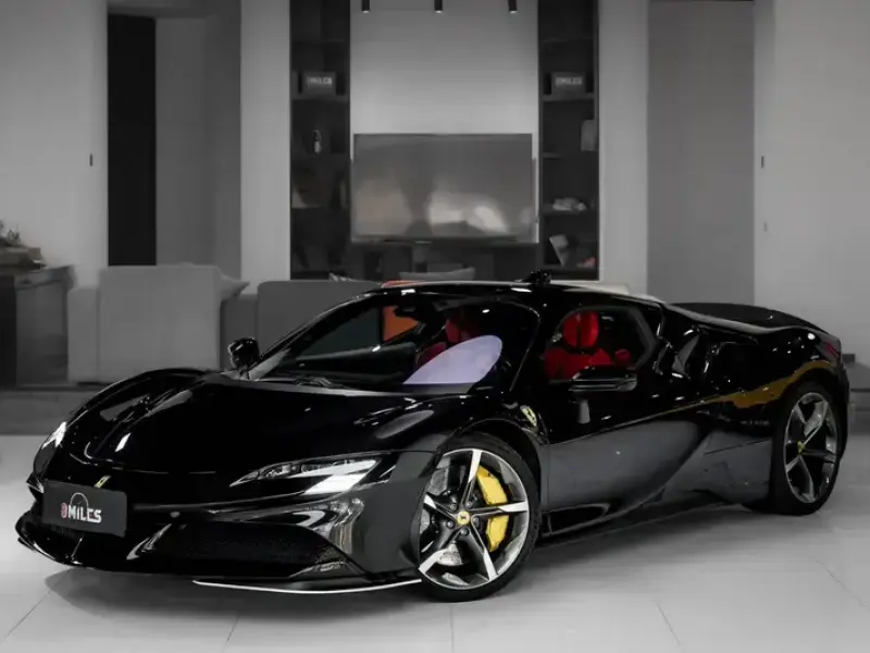 2021 Ferrari SF90 с пробегом 12 900 км