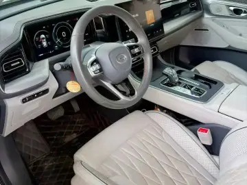 2022 GAC Trumpchi GS8 с пробегом 49 800 км