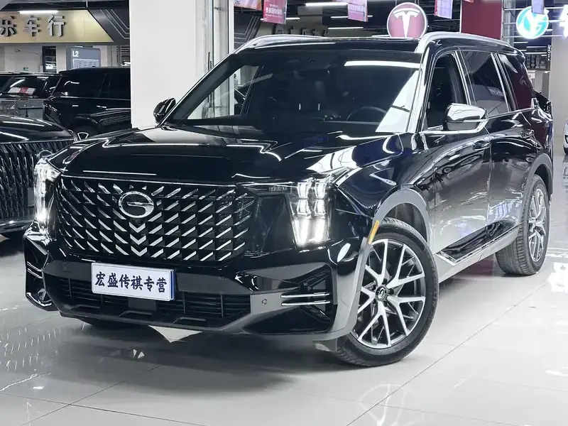 2025 GAC Trumpchi GS8 с пробегом 21 400 км