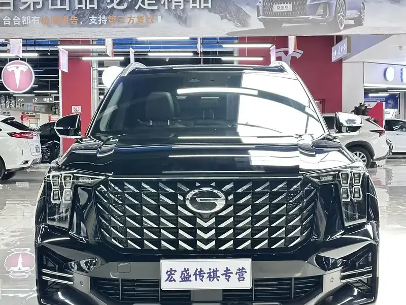 2025 GAC Trumpchi GS8 с пробегом 21 400 км