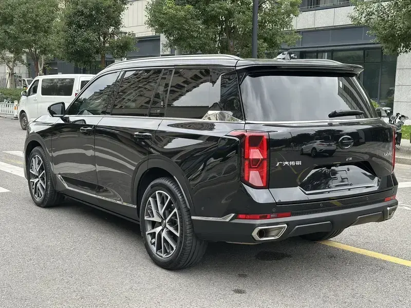2022 GAC Trumpchi GS8 с пробегом 54 000 км