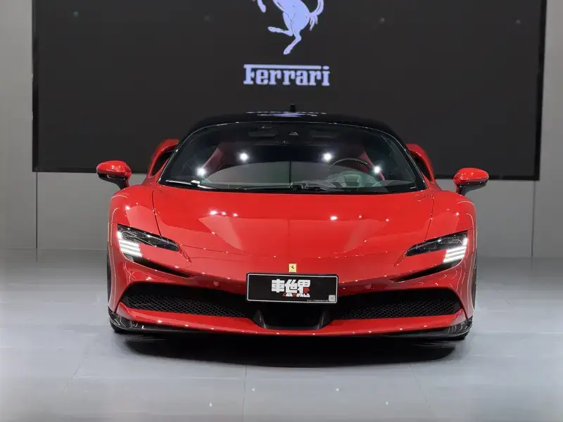 2019 Ferrari SF90 с пробегом 17 000 км