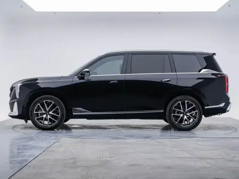 2022 GAC Trumpchi GS8 с пробегом 27 600 км