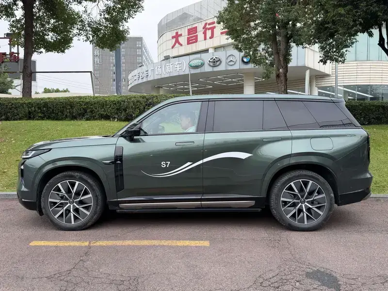 2025 GAC Trumpchi S7 с пробегом 28 000 км