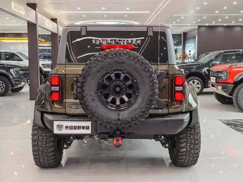 2024 Ford Bronco с пробегом 35 000 км