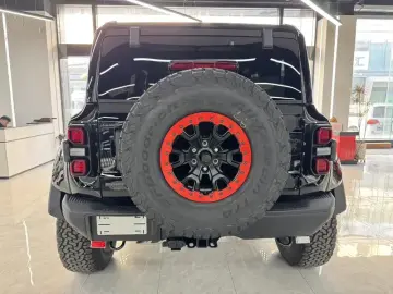 2024 Ford Bronco с пробегом 100 км