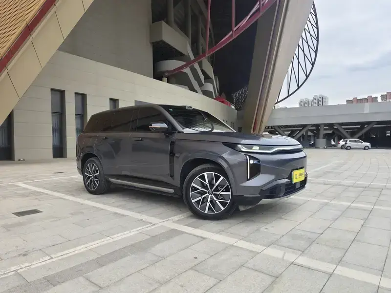 2025 GAC Trumpchi S7 с пробегом 13 000 км