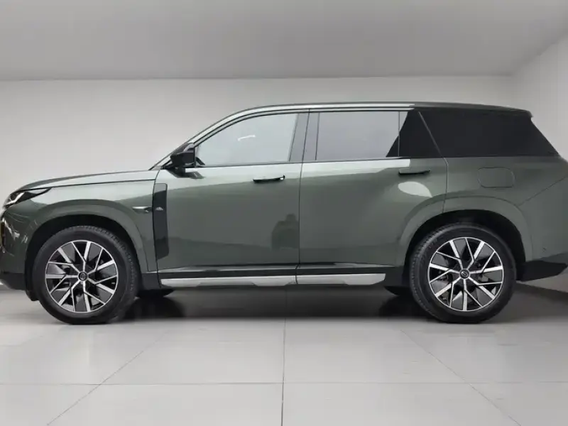 2025 GAC Trumpchi S7 с пробегом 30 300 км