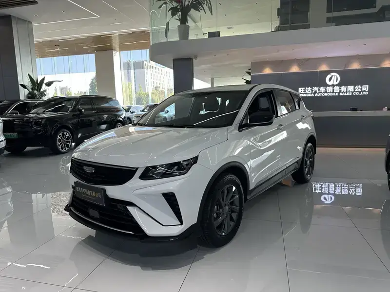 2025 Geely Coolray с пробегом 2 800 км