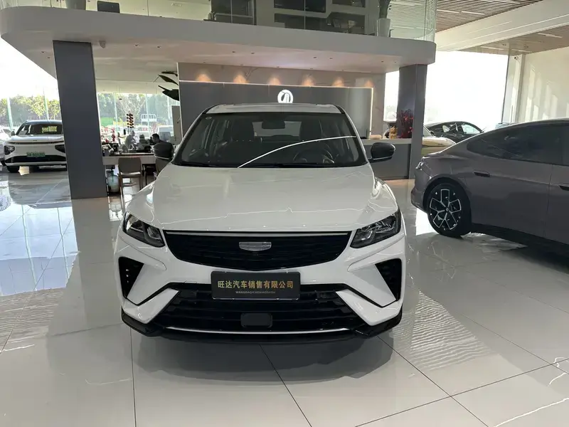 2025 Geely Coolray с пробегом 2 800 км