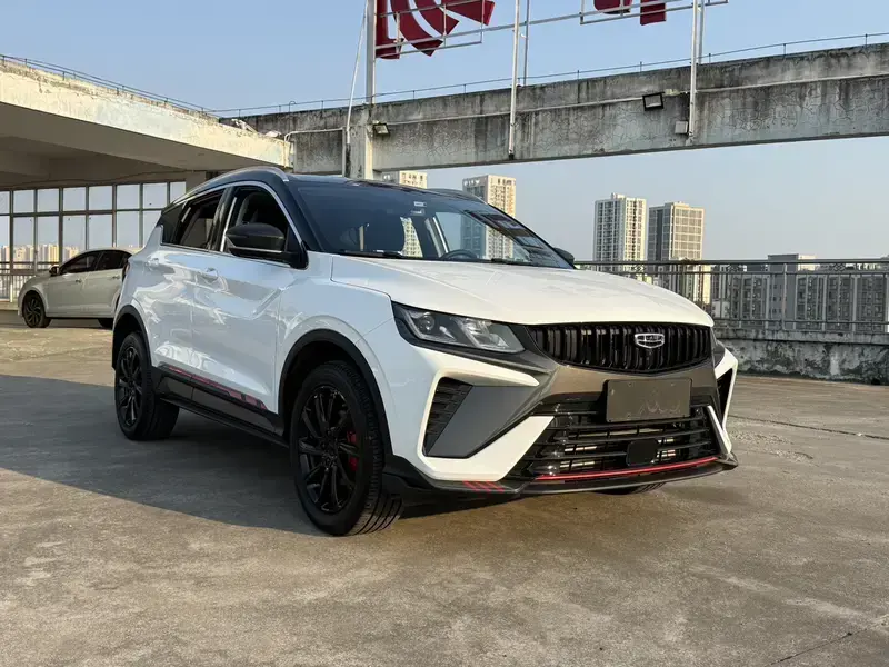 2023 Geely Coolray с пробегом 3 800 км