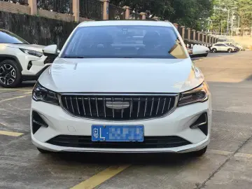2025 Geely Emgrand с пробегом 2 900 км