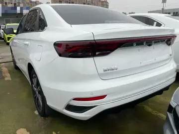 2022 Geely Emgrand с пробегом 40 000 км